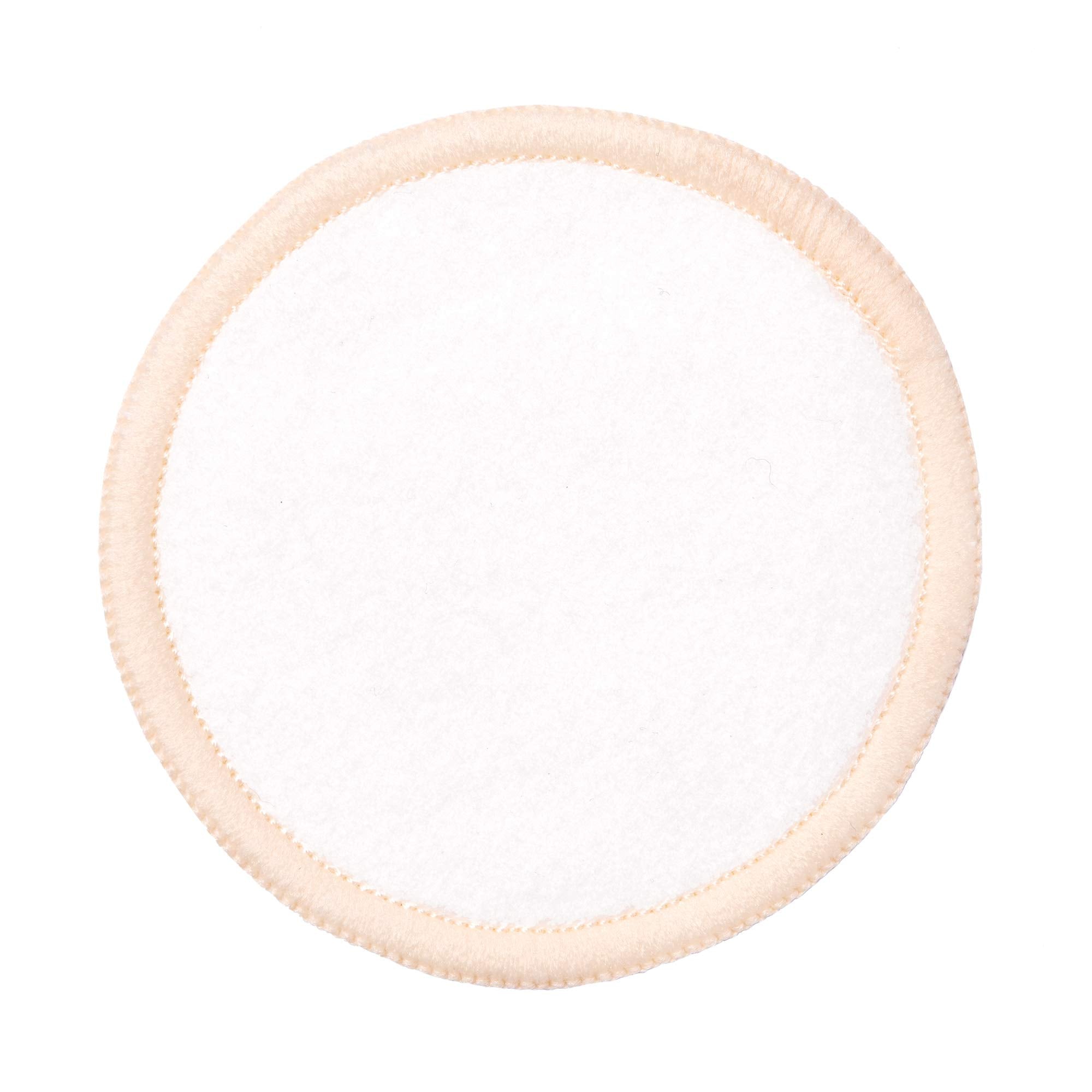 Démaquillage doux avec Paula's Choice, idéal pour peaux sensibles.