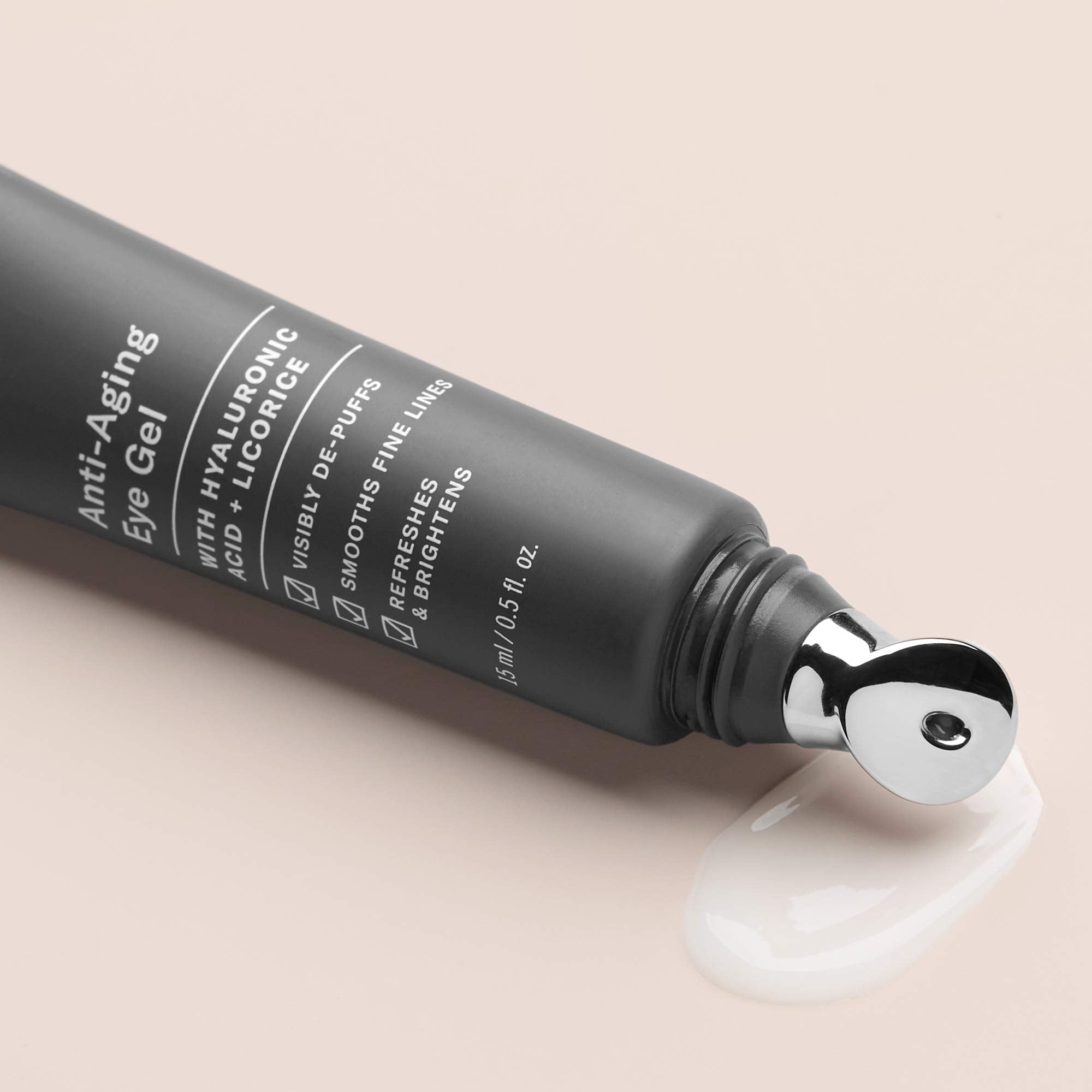 Application douce Paula's Choice Resist Gel Yeux sur le contour des yeux