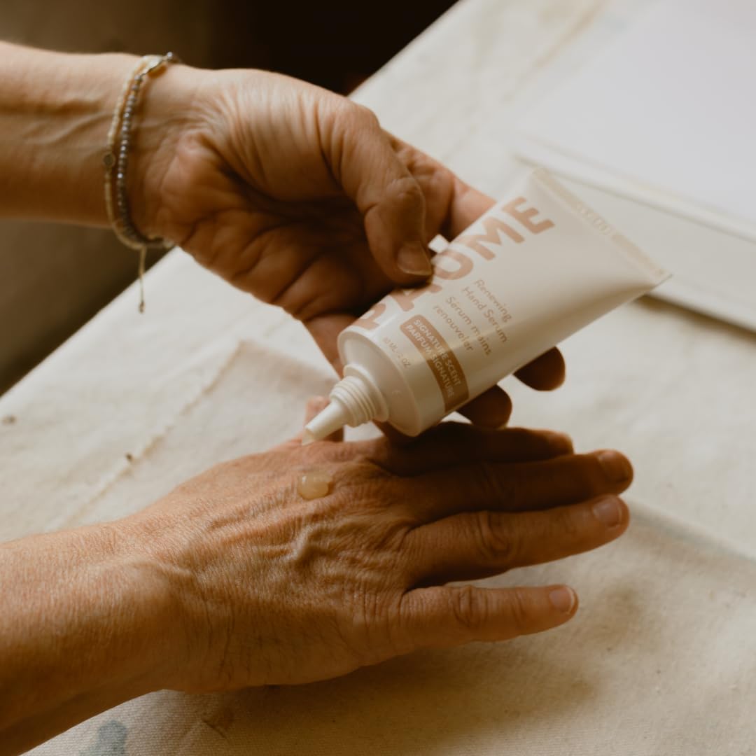 PAUME aide à atténuer les taches sur les mains