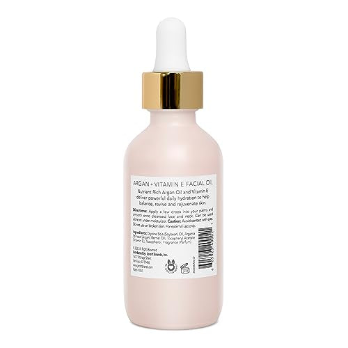 Pearlessence Argan et Vitamine E — application douce sur le visage pour nourrir la peau.