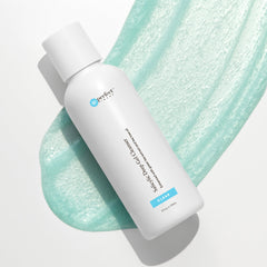 Deep pore cleansing action visual highlighting impurity removal.