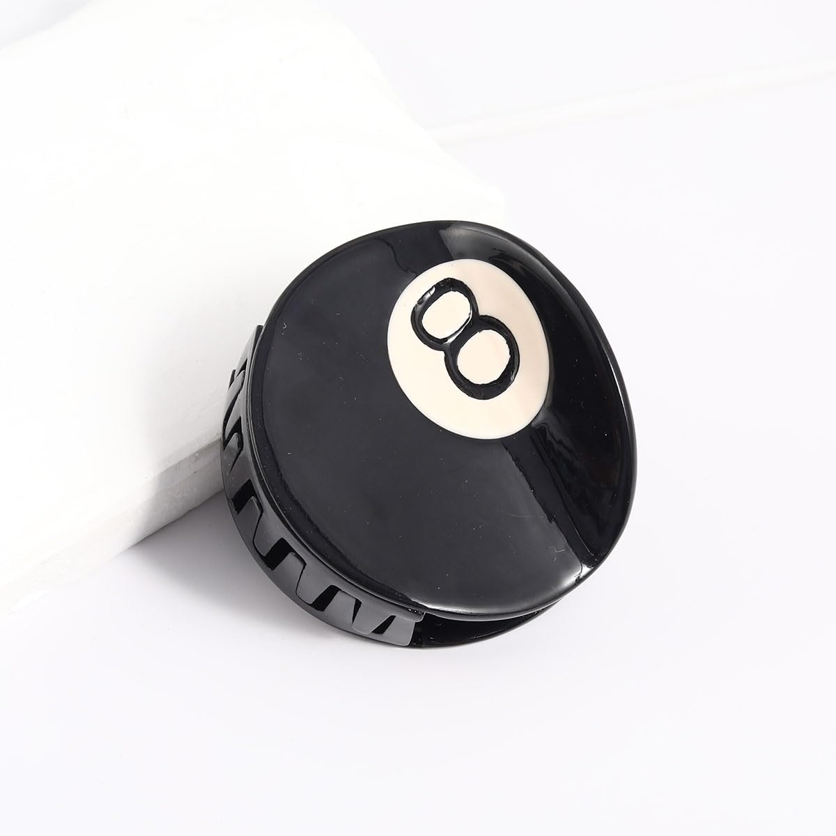 PERSONFUN clip-cheveux-noir-balle-8-chic, parfait pour des looks quotidiens.