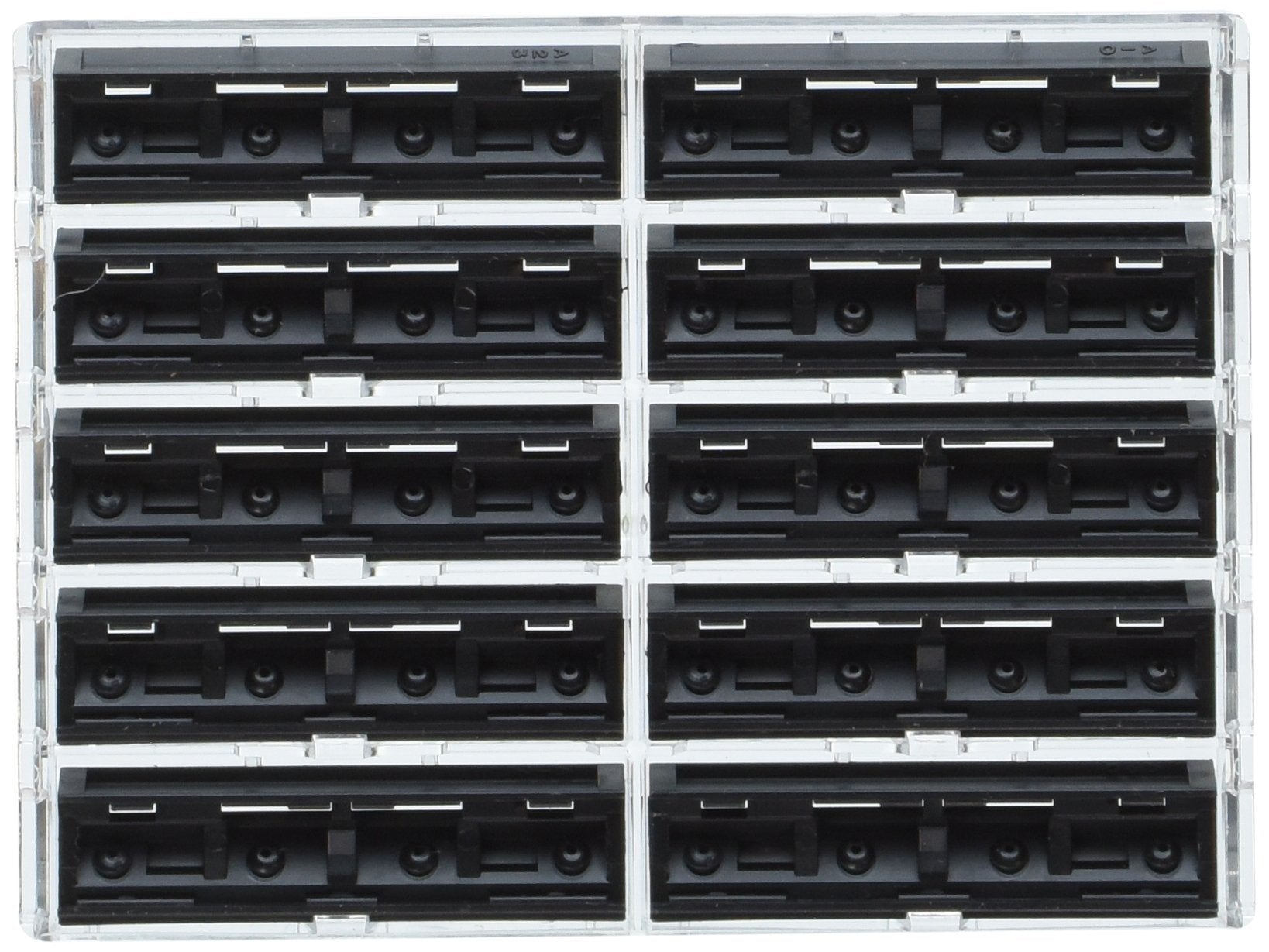 Twin Pivot Plus de Personna, compatible avec Atra et Trac II pour un rasage fiable.