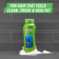 Pert Plus conditionneur-2-en-1-bouteille : cheveux faciles à démêler et propres.