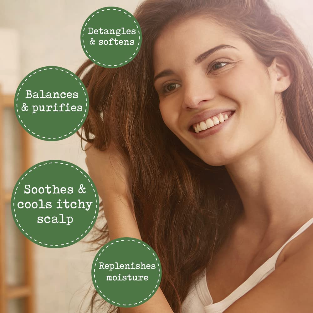 PHARM TO TABLE Tea Tree oil ingredient highlights natural scalp hydration.