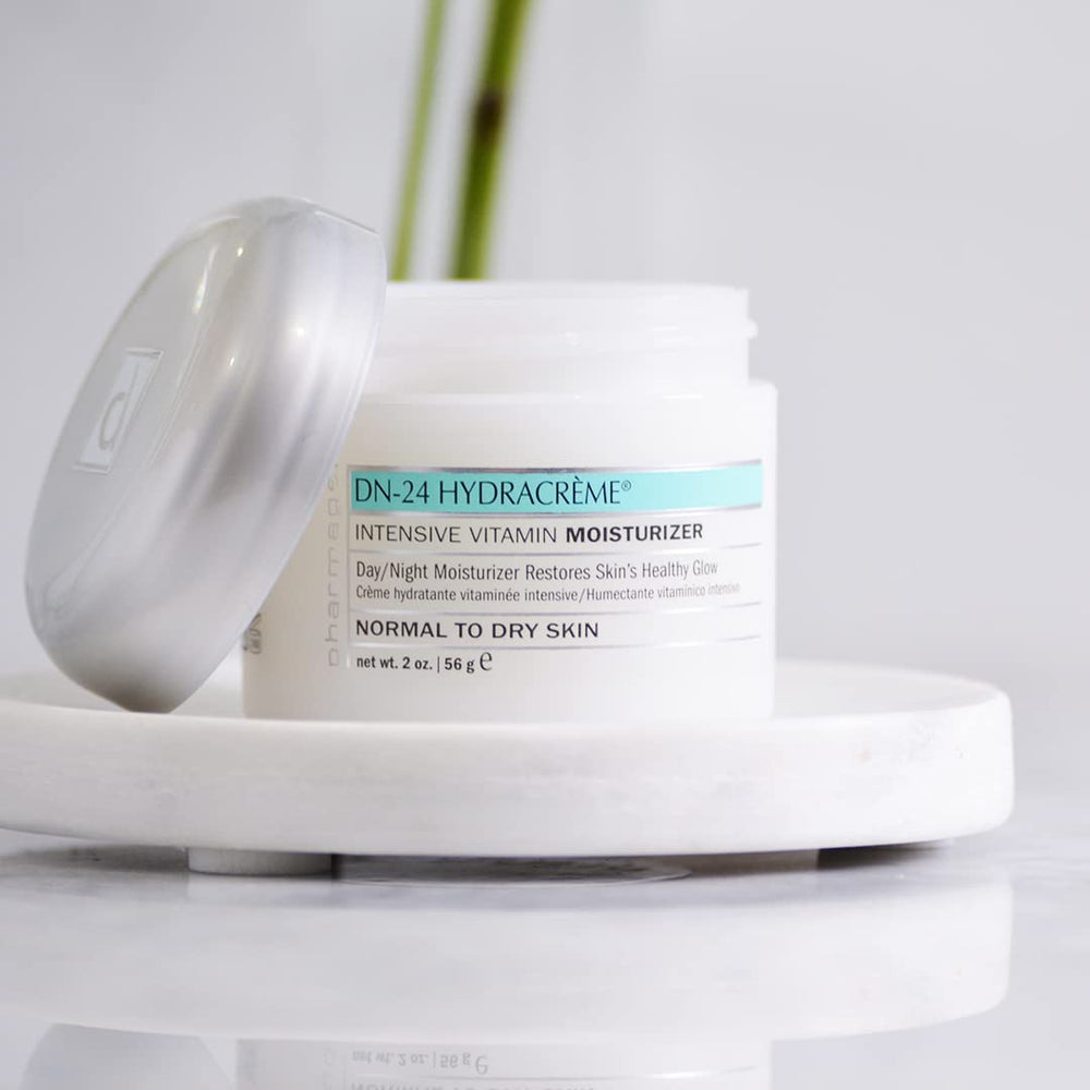 DN-24 Hydracrème s’intègre à votre routine matin pour une hydratation durable.