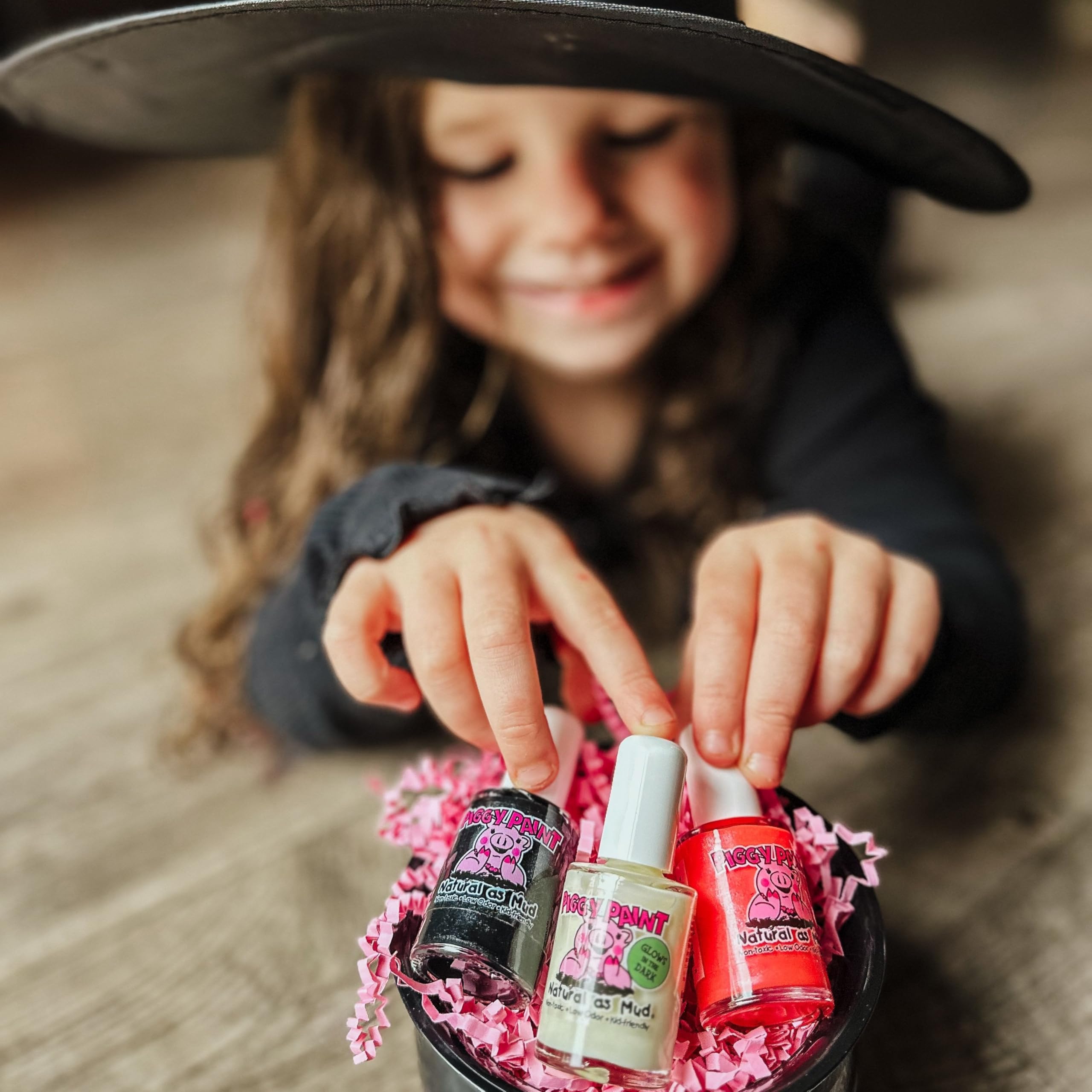 Piggy Paint Drama vernis néon orange brillant idéal pour fêtes et activités créatives.