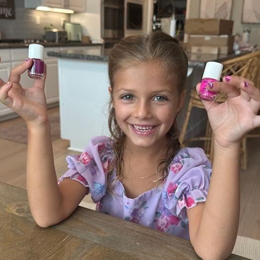 Piggy Paint water-based formula is virtually odorless.