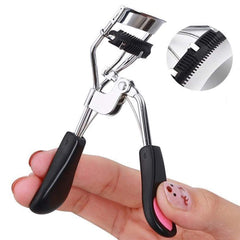 Séparateur de cils intégré Pinkiou pour éviter les nœuds et obtenir un regard net.
