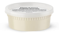 Beurre Kokum pur Plant Guru dans un pot, hydratation durable pour la peau.