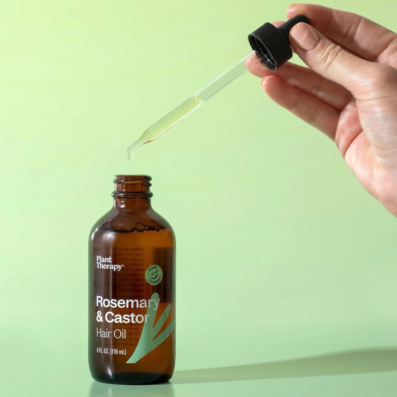 Massage du cuir chevelu avec Plant Therapy pour revitaliser les cheveux