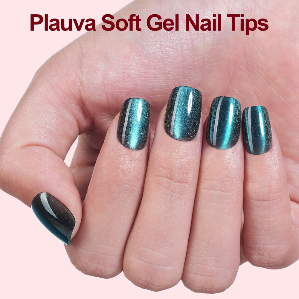 Ongles Plauva œil-de-chat, pose rapide et durable