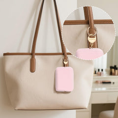 Playexen Mini Trousse velours côtelé beige, intérieur en nylon protégeant les petites affaires.