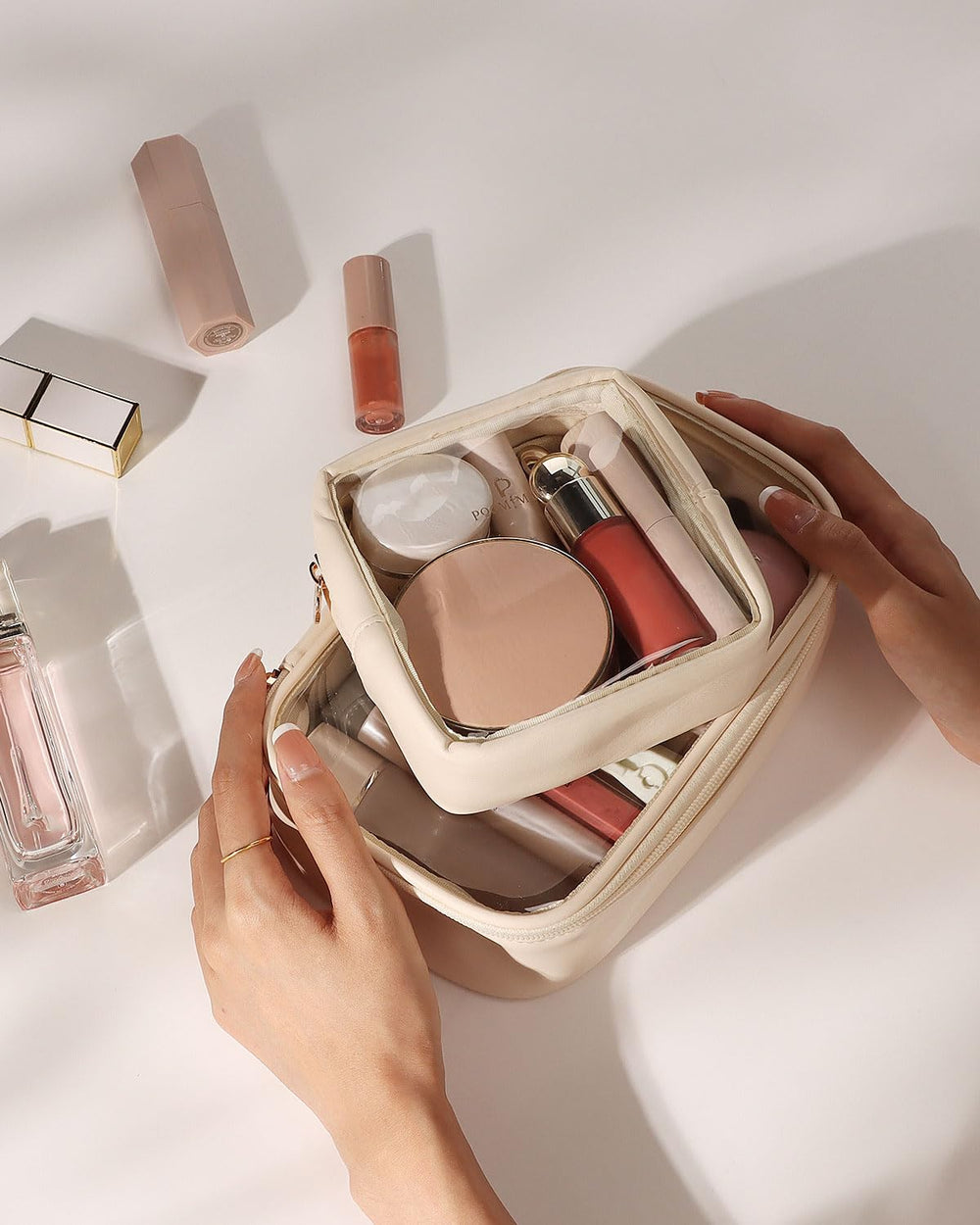 Pocmimut cadeau idée maquillage clear, élégant et utile pour les proches.