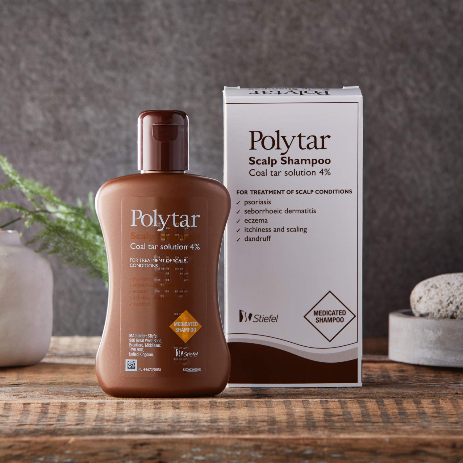 Polytar etiquette-produit goudron: emballage clair pour le consommateur.