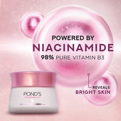 POND'S Bright Beauty: éclat naturel après l’application