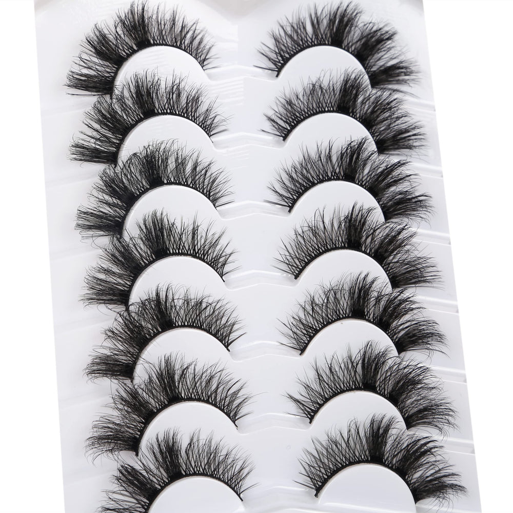 Pooplunch Cils 8D – look défini et œil de chat pour toutes les occasions.