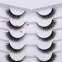 Pooplunch cils 8D – texture douce en vue rapprochée pour un fini naturel.