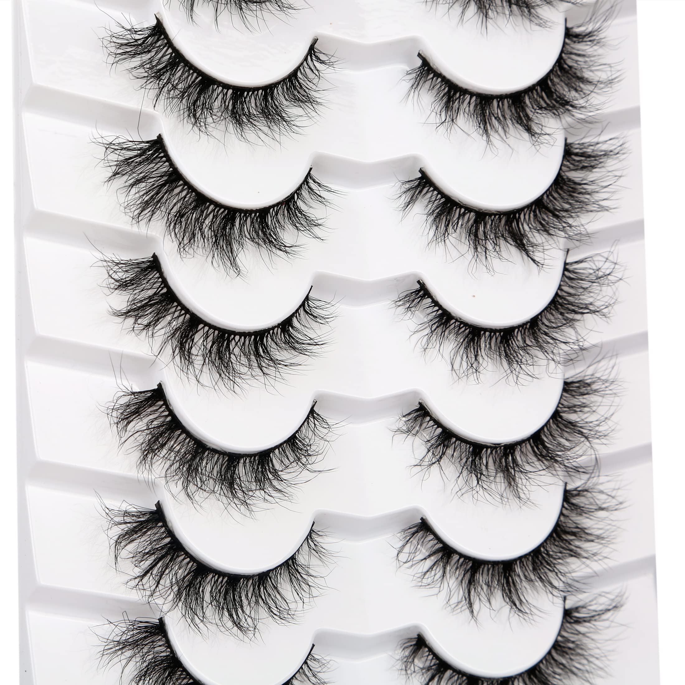 Pooplunch cils confort léger pour un maquillage rapide et agréable.