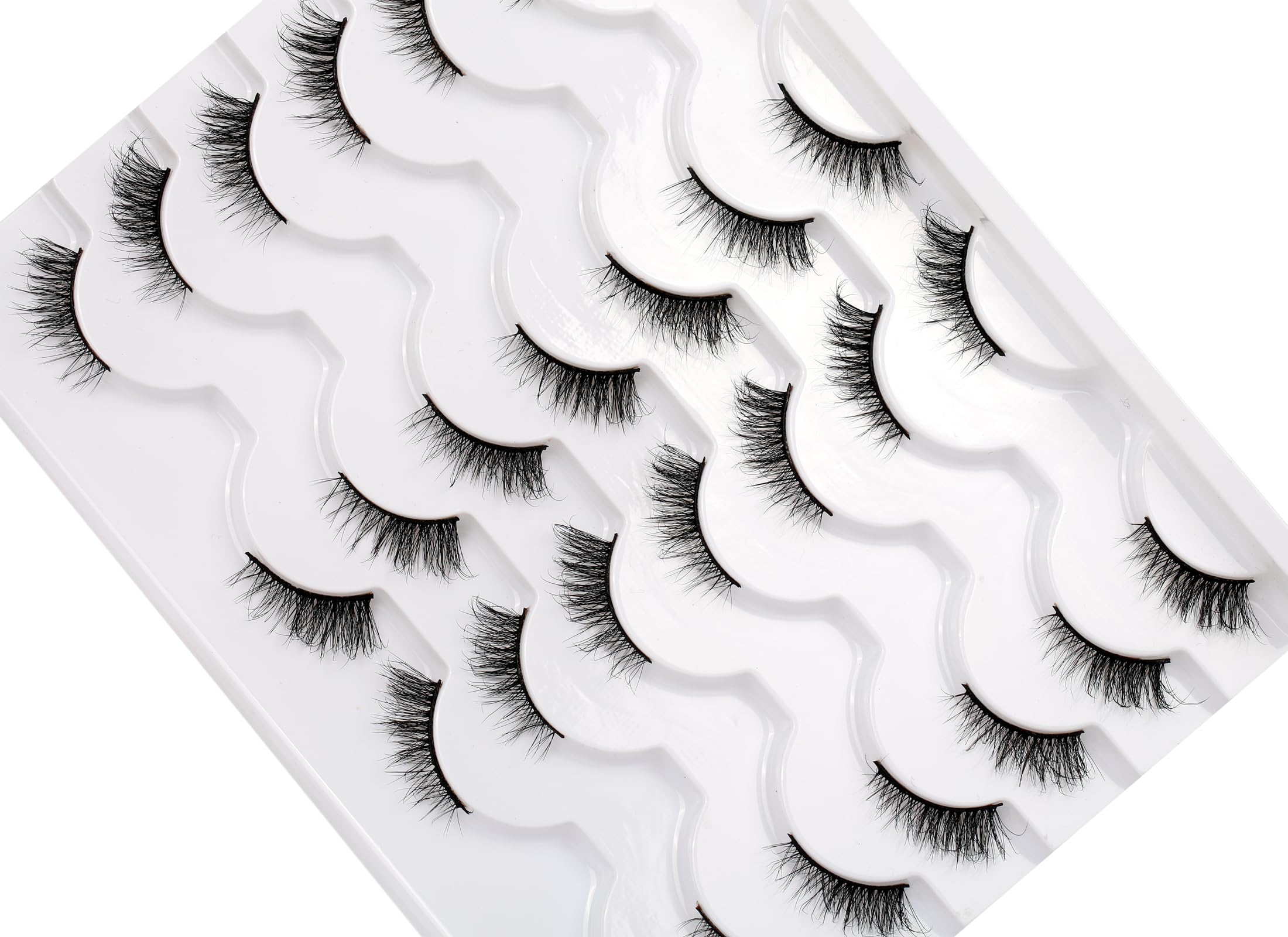 Pooplunch cils demi-cat-eye légers et flexibles pour un port confortable.