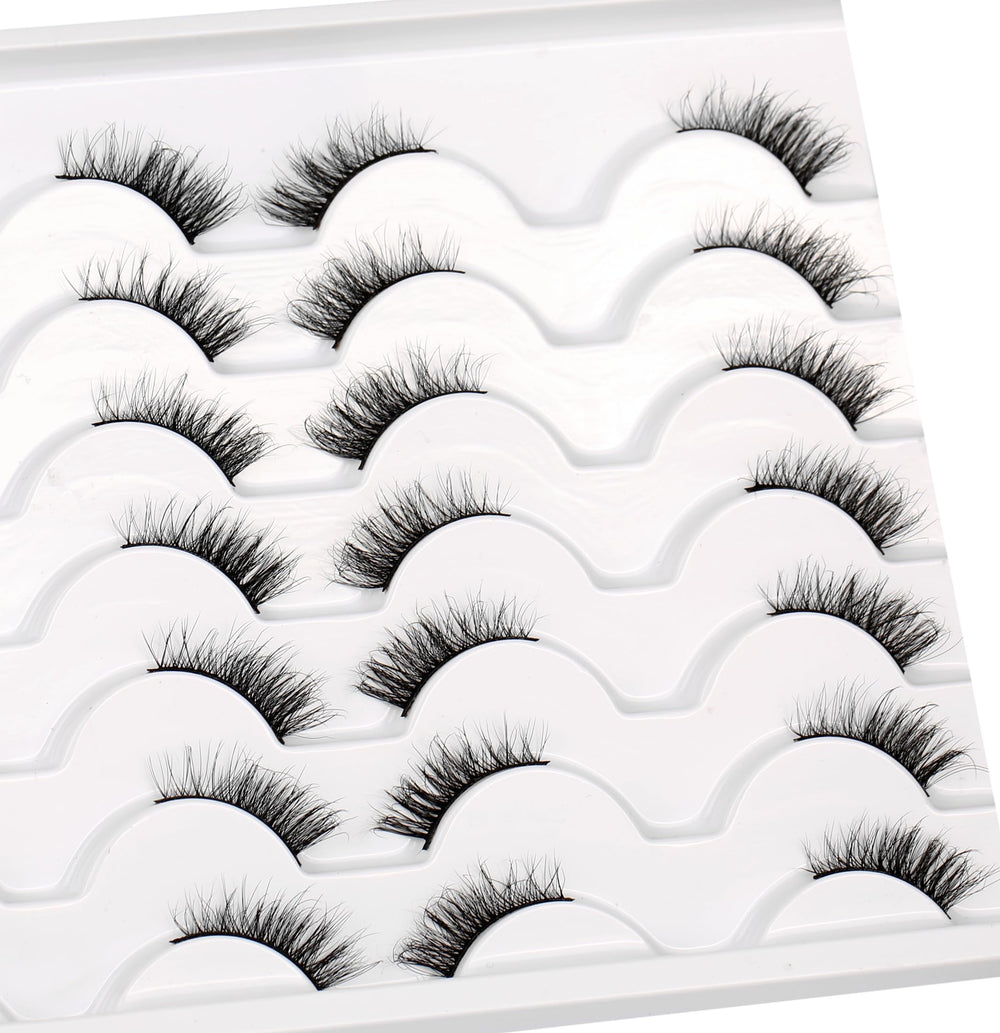 Pooplunch cils demi-cat-eye complètent facilement tout maquillage.