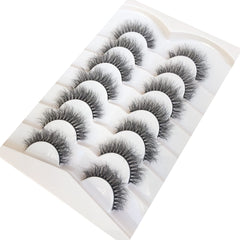 Pooplunch cils imitation daim synthétique: fibres souples pour un rendu chic.