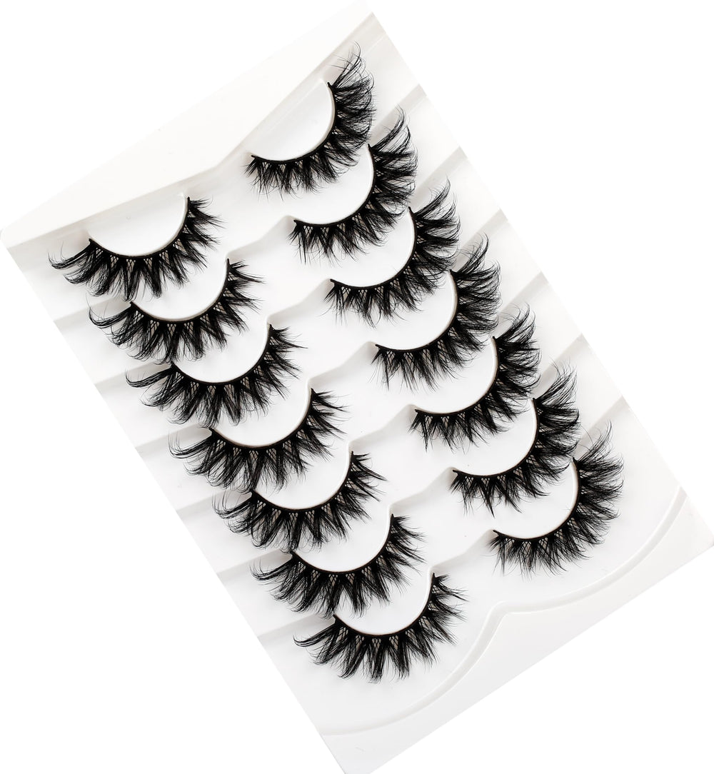 Pooplunch cils look naturel et fluide pour un maquillage discret.