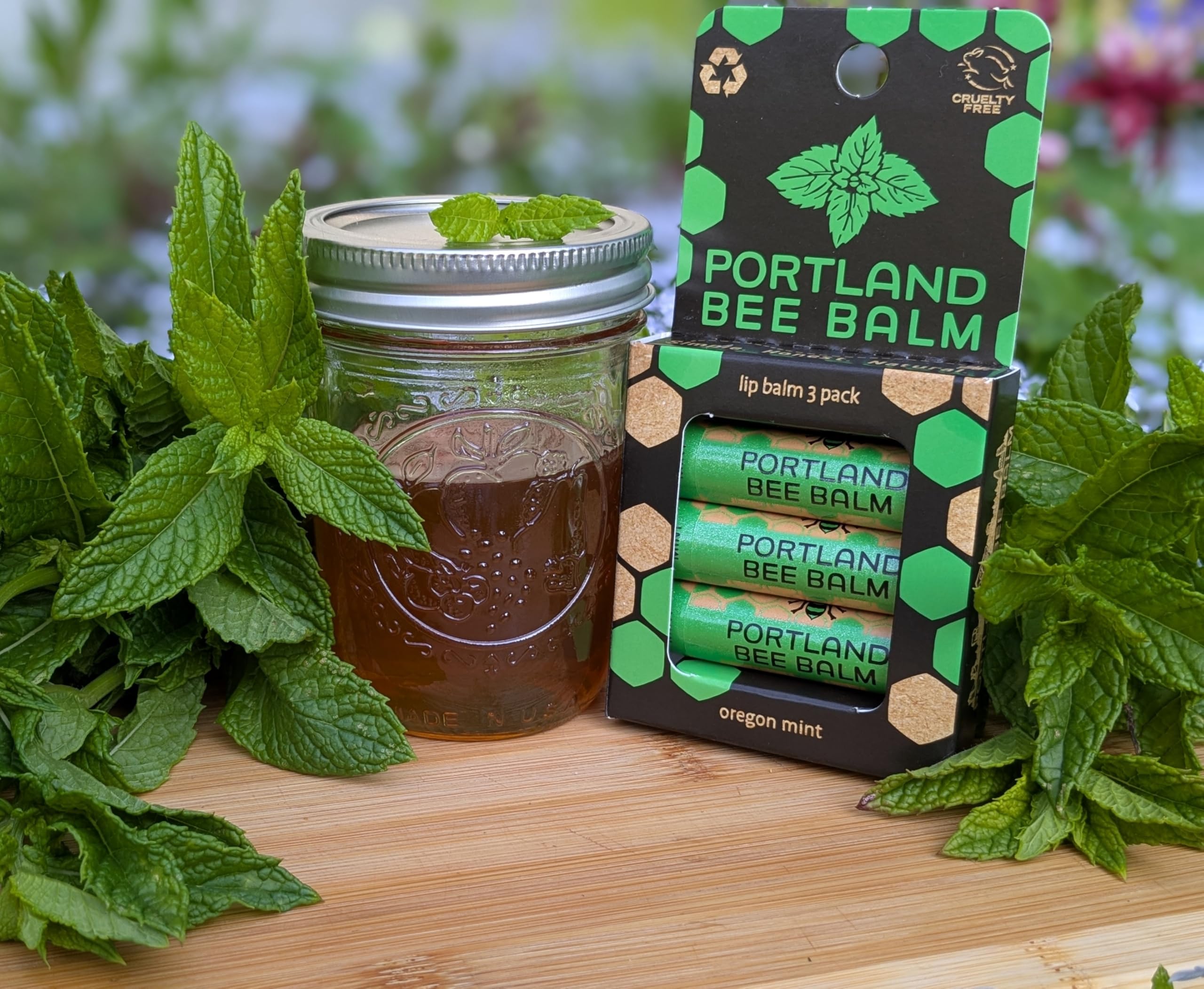 Fabrication artisanale Portland Bee Balm reflète un savoir-faire local.