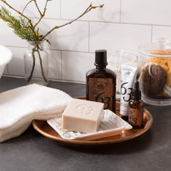 Lotion No.63 avec huile karité et Aloe Vera pour nourrir la peau.