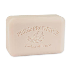 Savon artisanal Pré de Provence dans son emballage élégant, parfait comme cadeau.