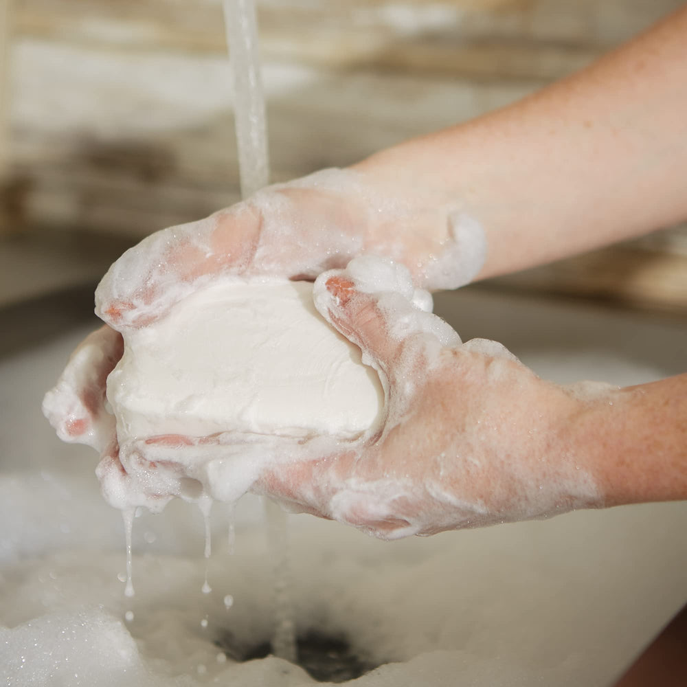 pre de provence savon au parfum thé vert, ambiance zen dans la salle de bain.