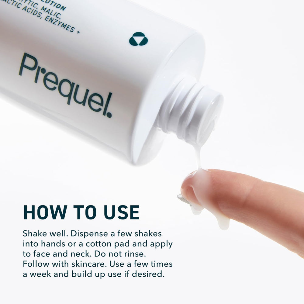 Texture laiteuse du Prequel Skin Multi-Acid Milk Peel visible sur la peau.