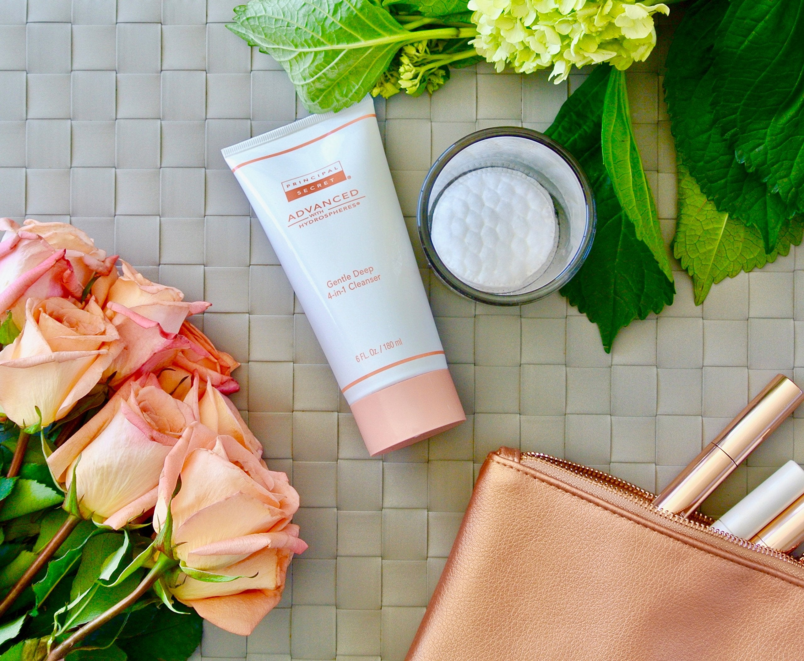 Convient à tous les types de peau pour une routine simplifiée.