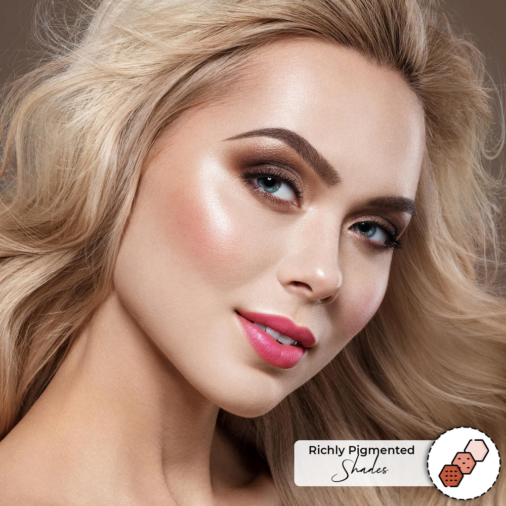 Profusion Moonstone : ombres-satin pour des transitions douces et lumineuses.