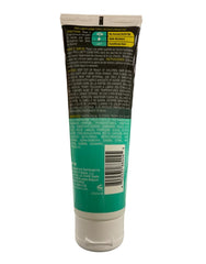 PROLINE Comb-Thru Lite-Crème en action sur les cheveux, application facile.