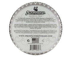 PROSPECTORS-coiffage-avec-peigne-pomade-argile-mate, résultat naturel et modelage facile.