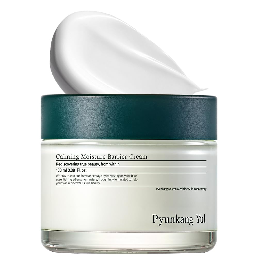 Crème apaisante Pyunkang Yul PKY, bouteille prête à hydrater la peau sensible.