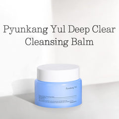 Texture légère du balm qui s'étale et se transforme en huile hydratante