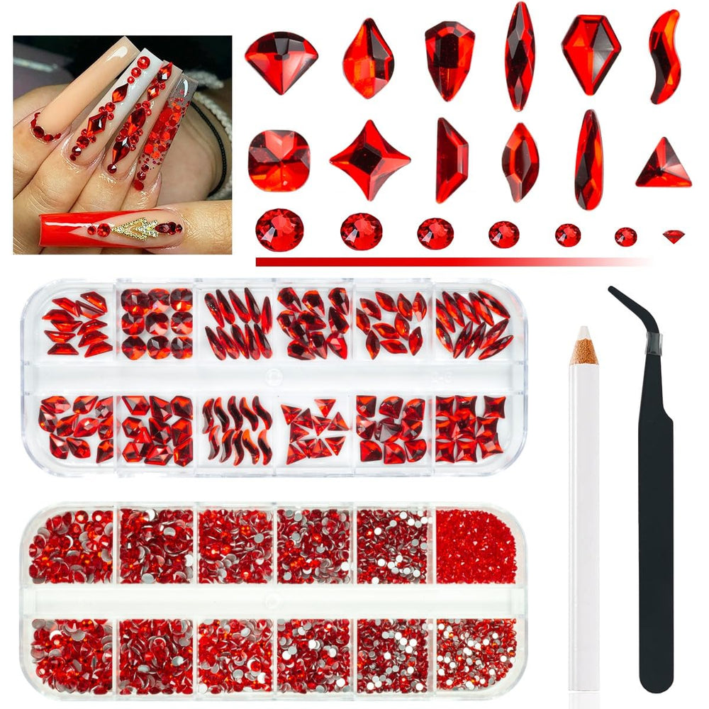 Qiipii strass rouges pour ongles, formes multiples pour designs variés.