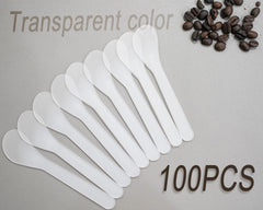 QsQueen spatule cosmétique blanche pour application précise du masque visage.