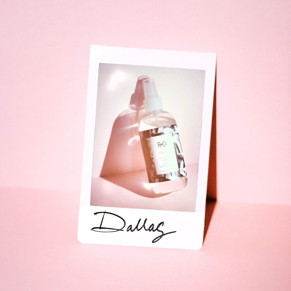 R+Co Dallas – parfait pour boucles et outils chauffants.
