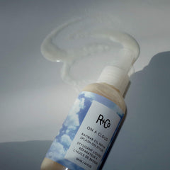 R+Co On a Cloud – aperçu sans rinçage sur cheveux hydratés