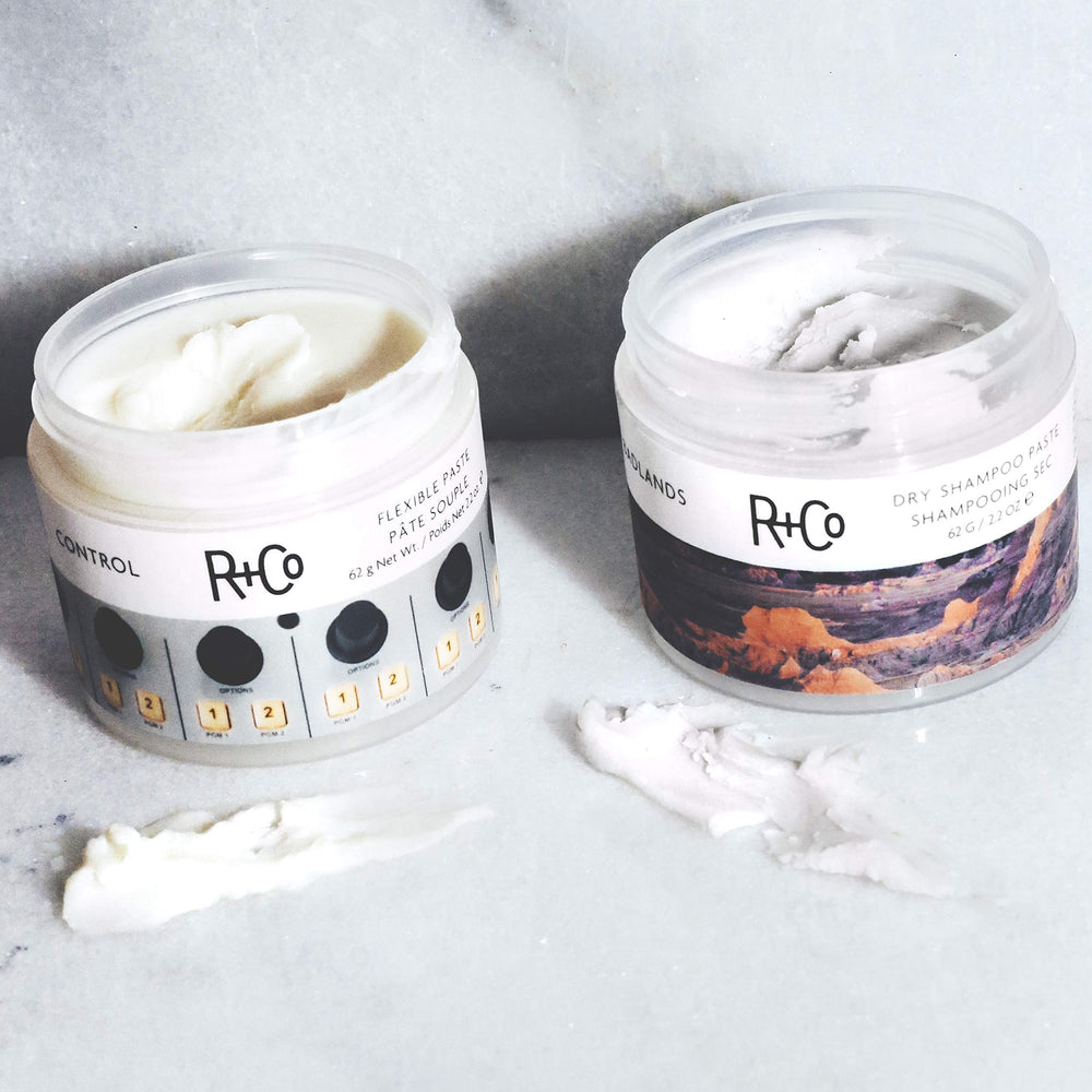 R+Co Pâte Contrôle Flexible – convient à tous types de cheveux et coiffage varié