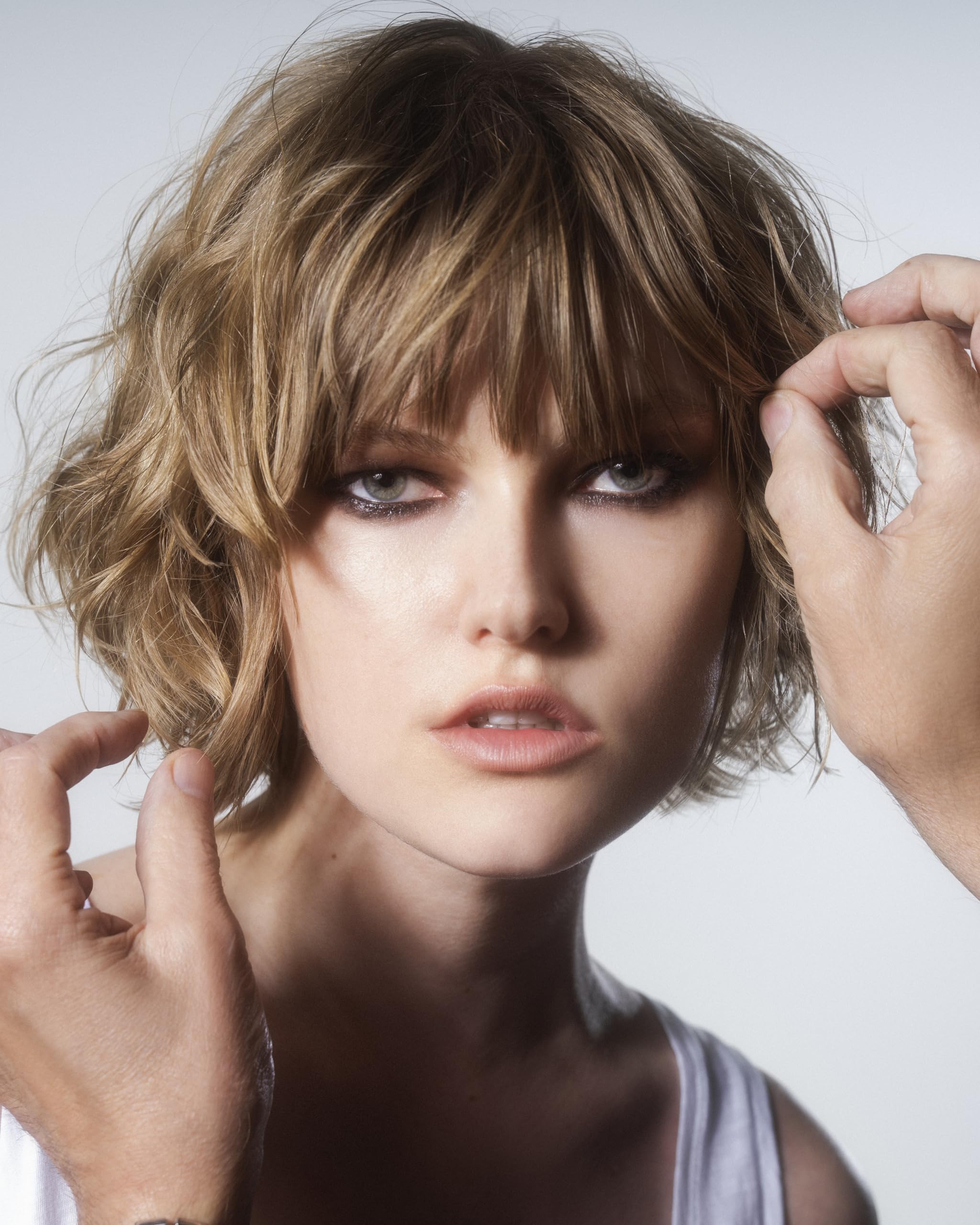 R+Co SUN CATCHER cheveux brillants après application et anti frisottis.