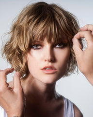 R+Co SUN CATCHER cheveux brillants après application et anti frisottis.