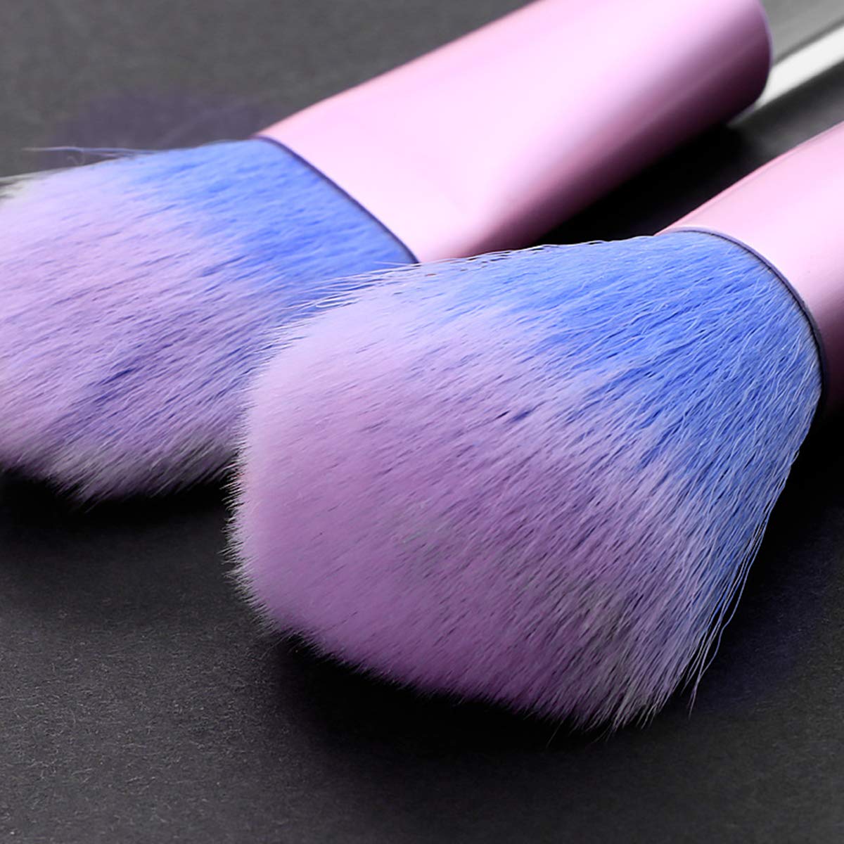 Pinceau ombre RAEEIKPHZ licorne bleu cristal, travail précis.