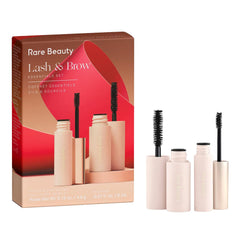 Rare Beauty mini mascara volumisant pour des cils plus longs et définis.