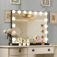 Miroir Ratsamee Hollywood noir avec lumière intégrée pour un maquillage précis.