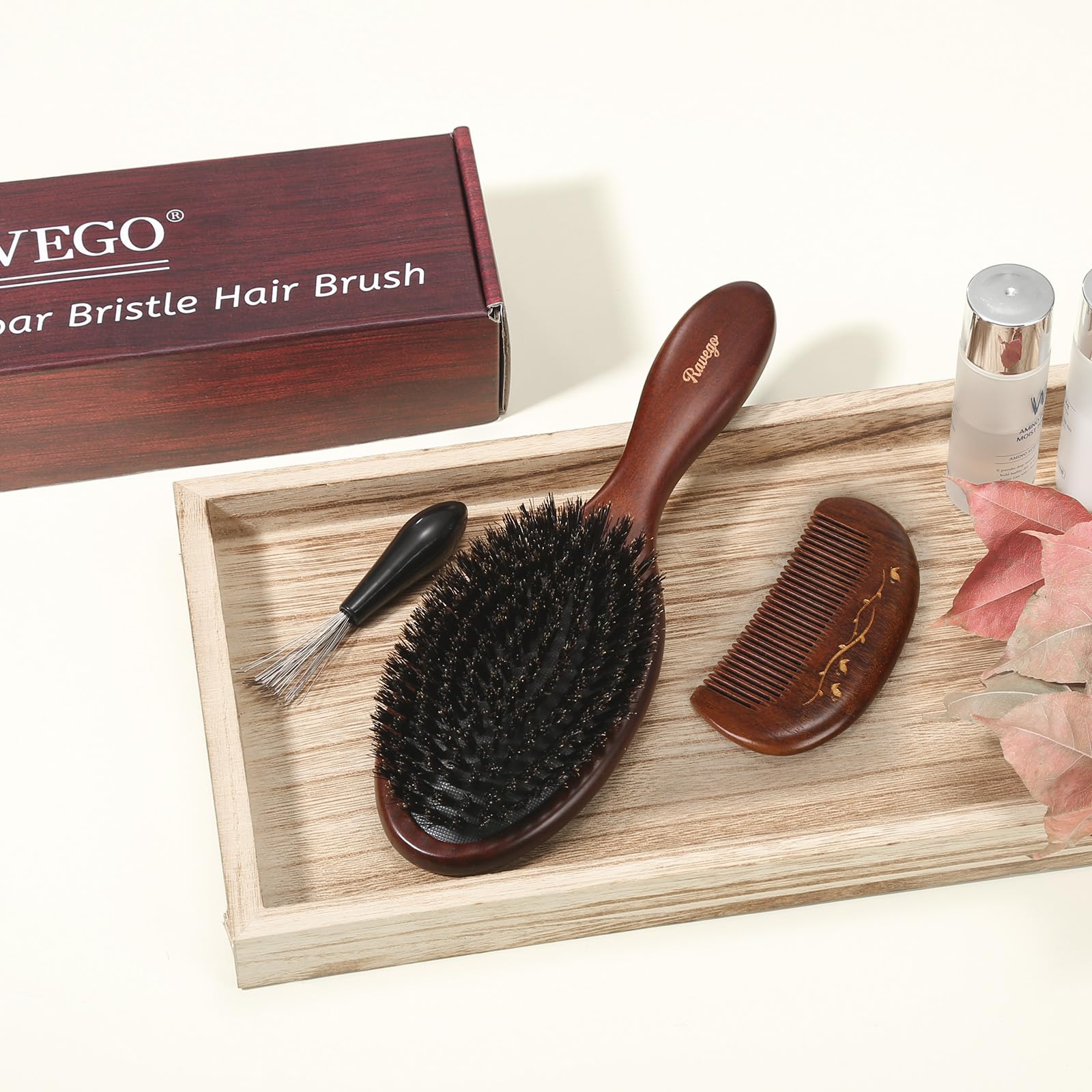 Kit nettoyage inclus pour entretenir la brosse RAVEGO.