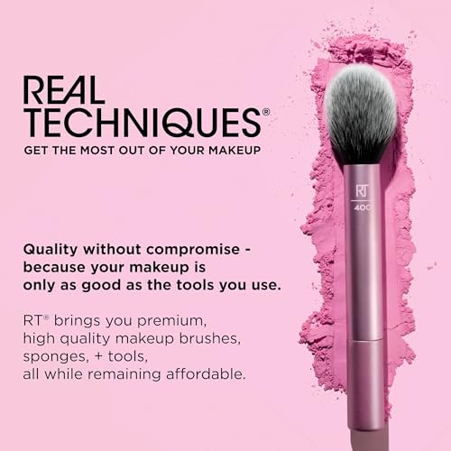 Real Techniques – pinceau contour et pommetes, rendu homogène.